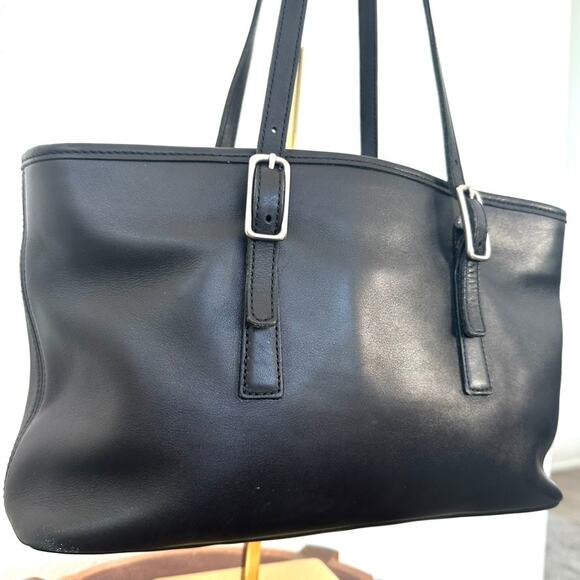 Coach Black Leather Shoulder Bag Like new | Mercari Coach Black Leather Shoulder Tote